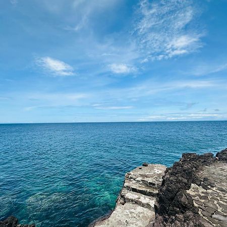 Tongatok Cliff Resort Mambajao Kültér fotó
