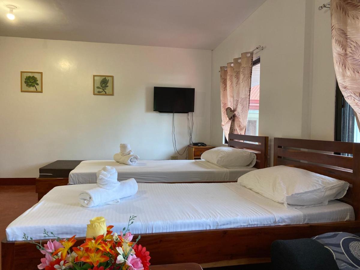 Tongatok Cliff Resort Mambajao Kültér fotó