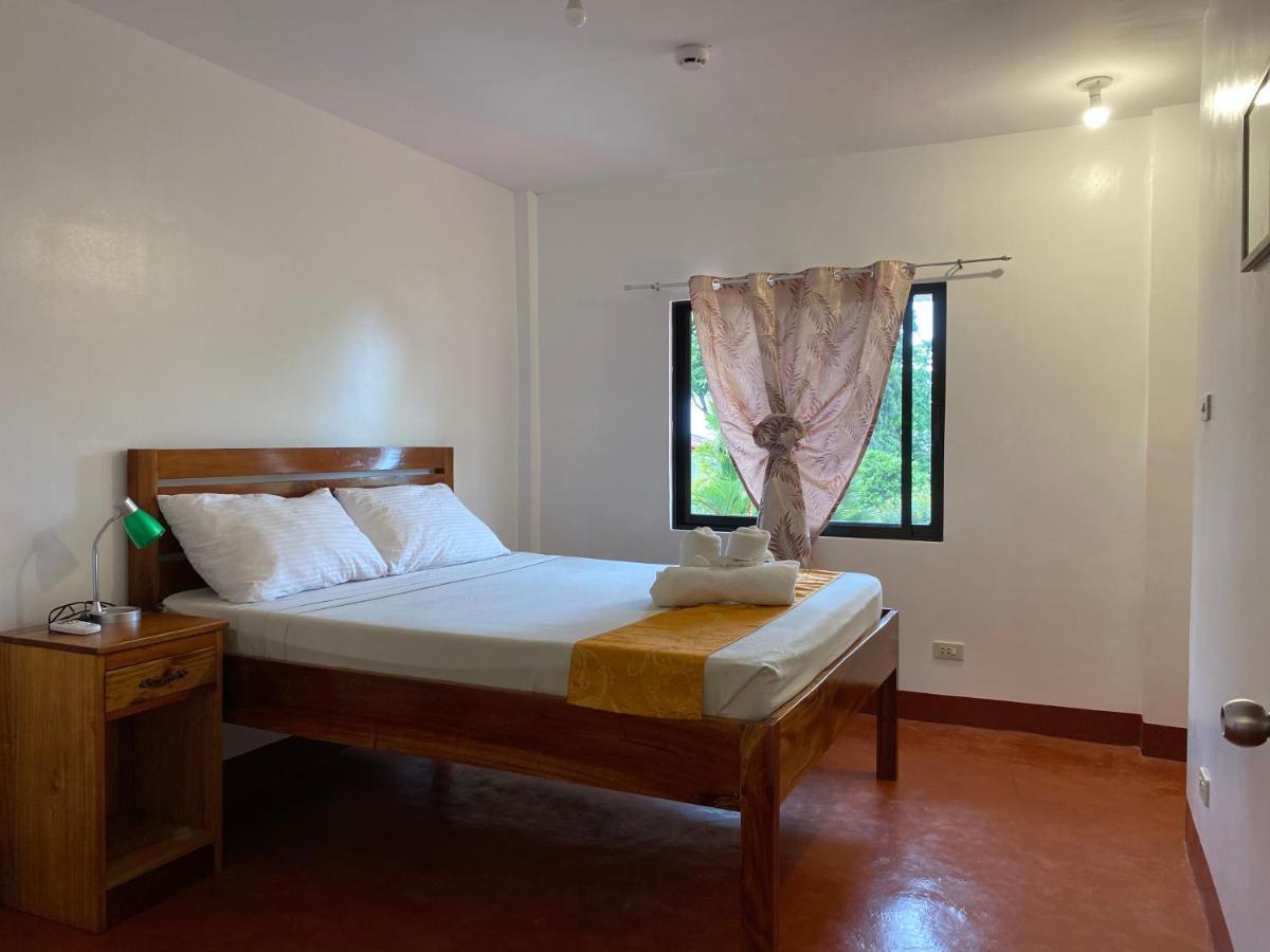 Tongatok Cliff Resort Mambajao Kültér fotó