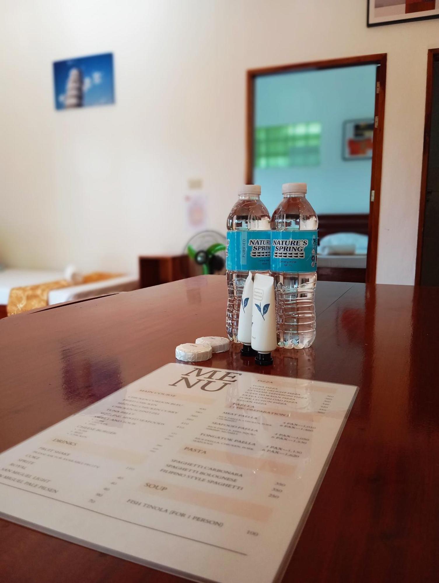 Tongatok Cliff Resort Mambajao Kültér fotó