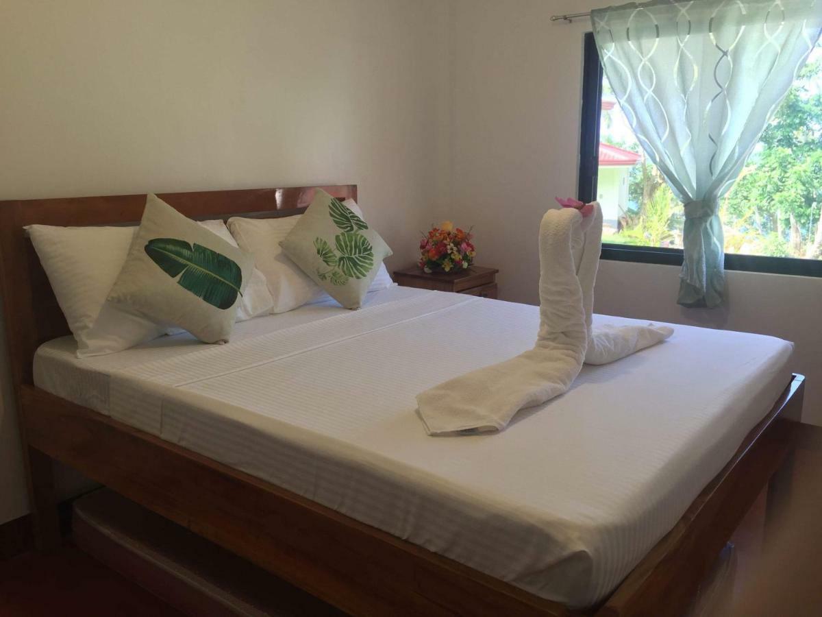 Tongatok Cliff Resort Mambajao Kültér fotó