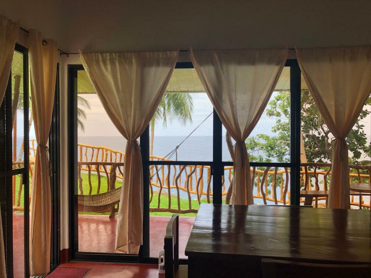 Tongatok Cliff Resort Mambajao Kültér fotó