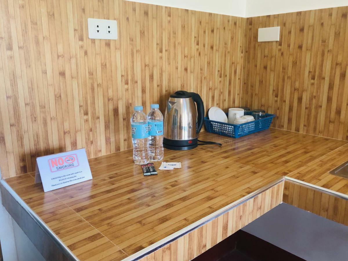 Tongatok Cliff Resort Mambajao Kültér fotó