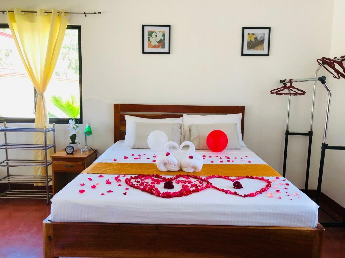 Tongatok Cliff Resort Mambajao Kültér fotó